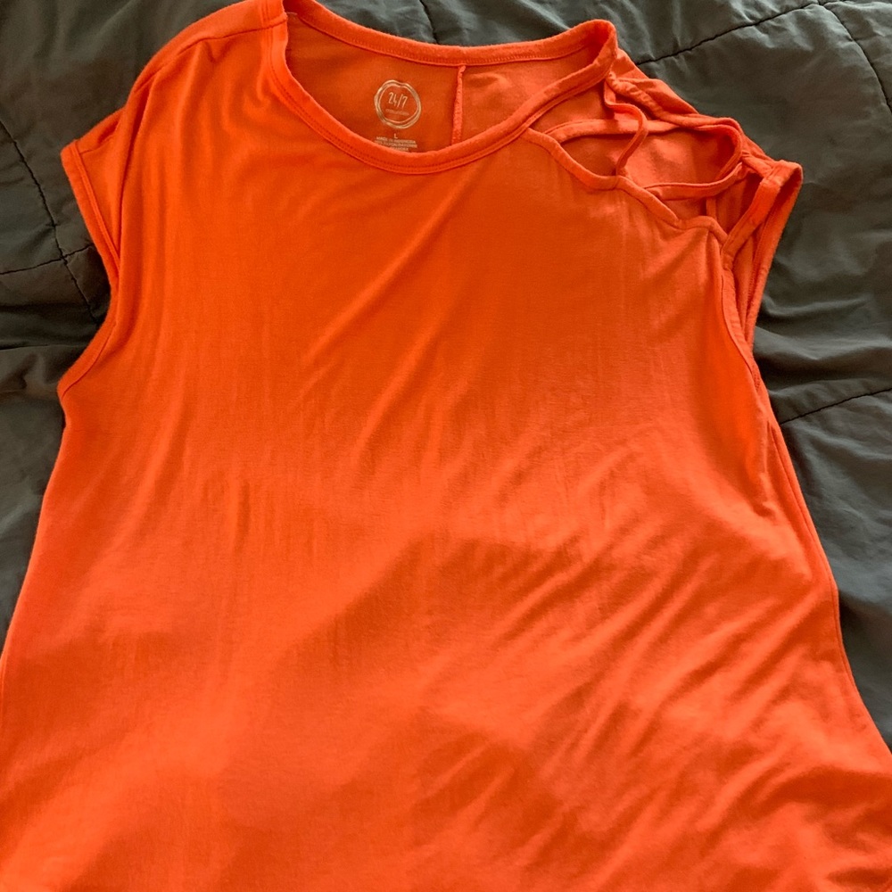 Flowy Tank